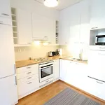 Convenient Apartment For 2 In Vuosaari